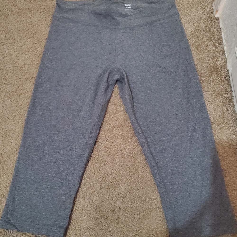 2 athletic capri bundle size medium